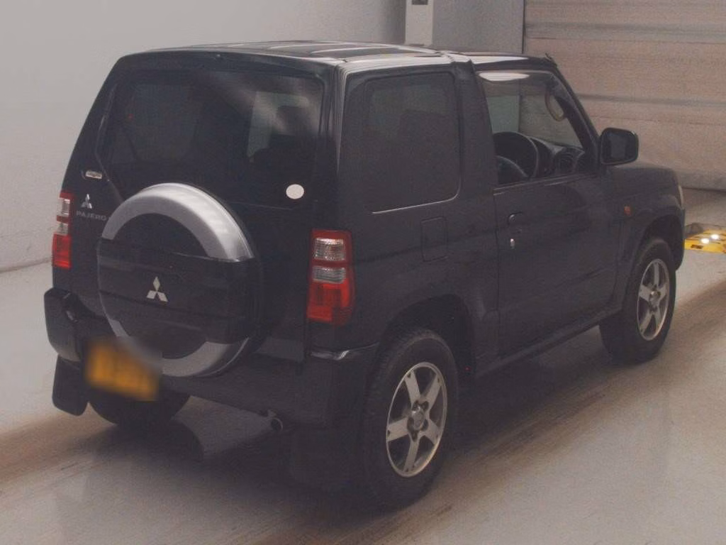 MITSUBISHI PAJERO MINI