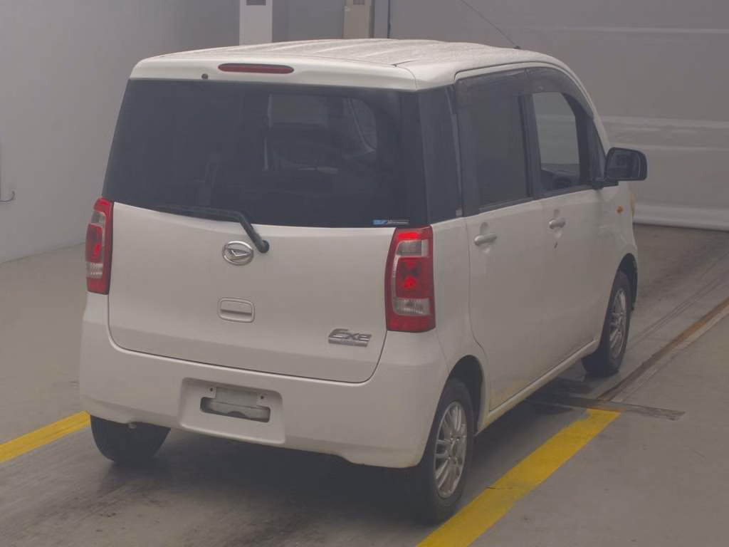 DAIHATSU TANTO EXE