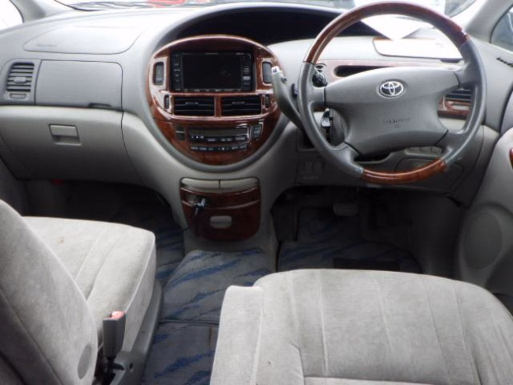 TOYOTA ESTIMA