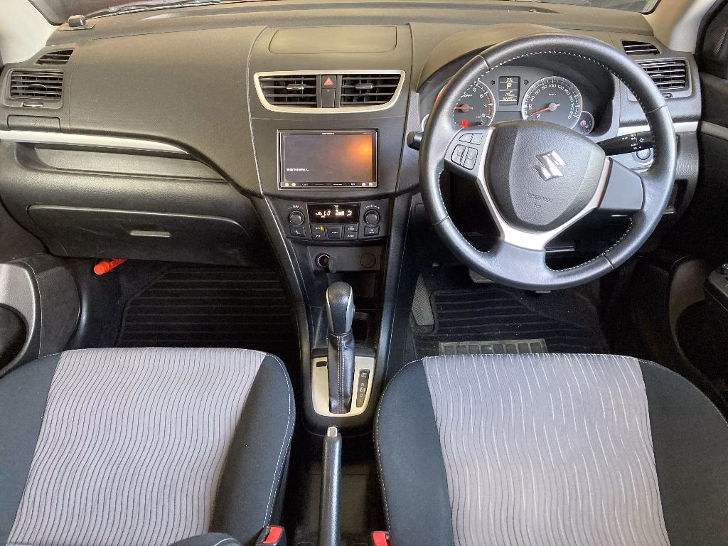 SUZUKI SWIFT