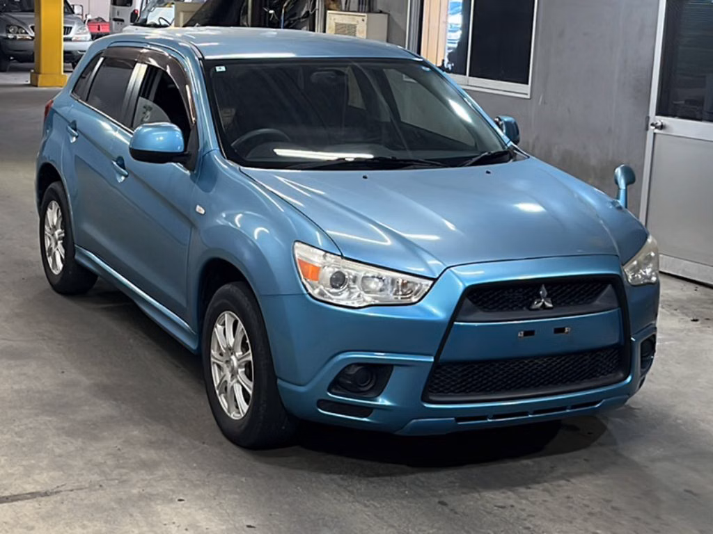 MITSUBISHI RVR