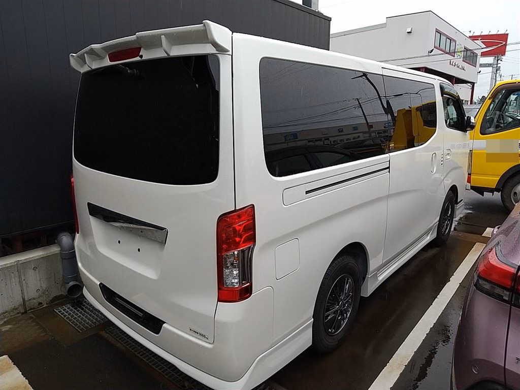NISSAN NV350 CARAVAN