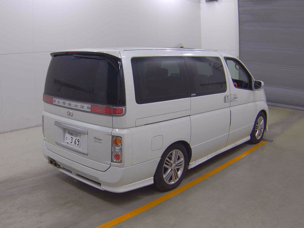 NISSAN ELGRAND