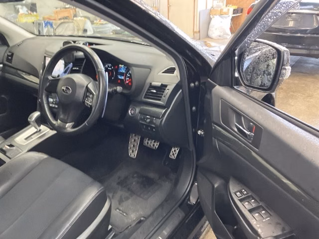 SUBARU LEGACY