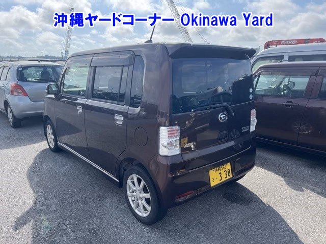 DAIHATSU MOVE CONTE