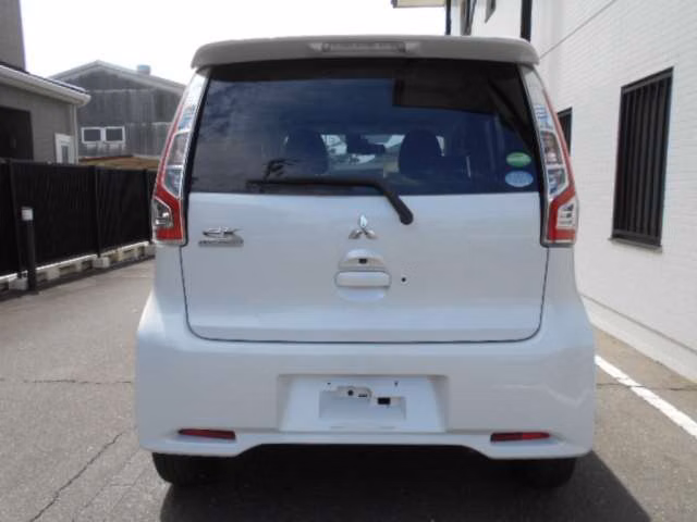 MITSUBISHI EK CUSTOM