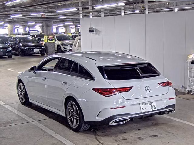 MERCEDES-BENZ CLA-CLASS