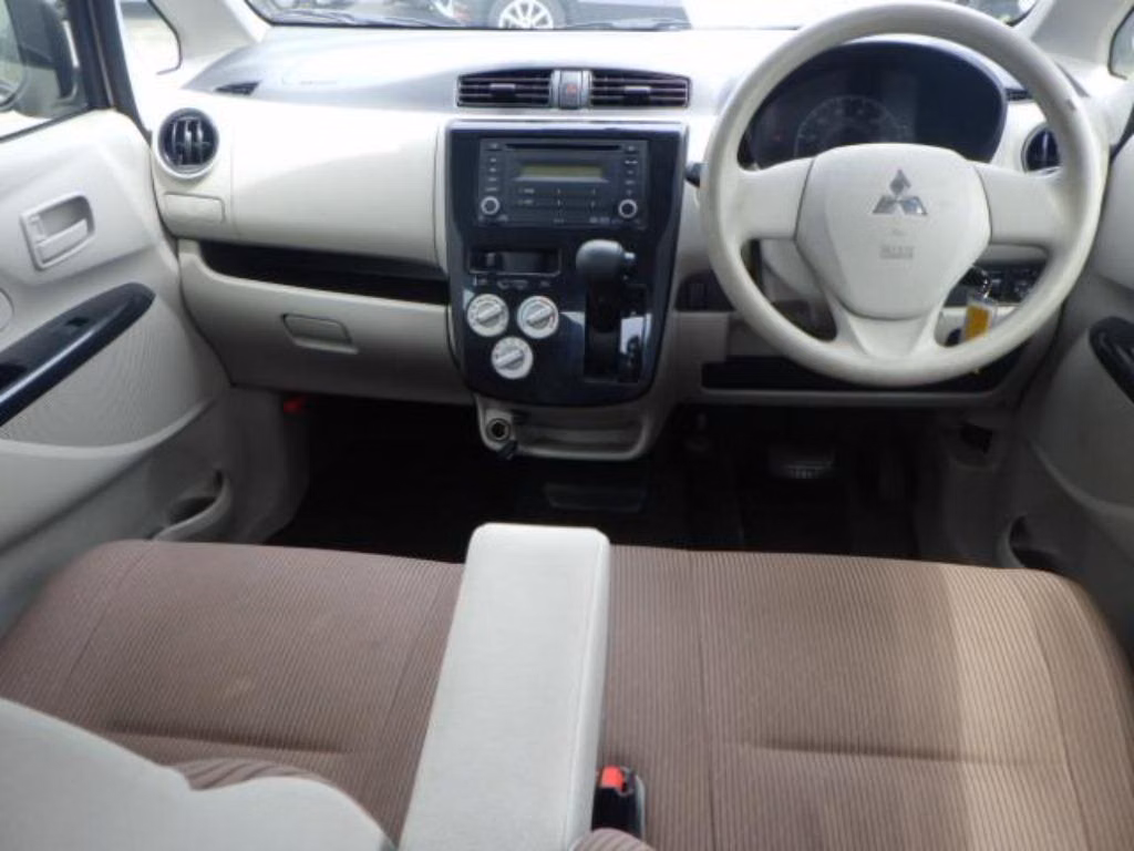 MITSUBISHI EK WAGON