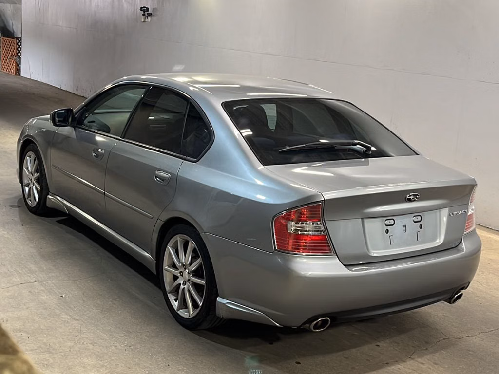 SUBARU LEGACY B4