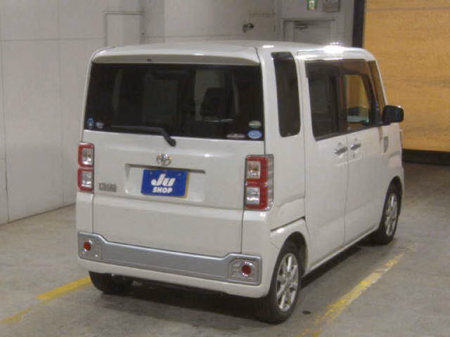 TOYOTA PIXIS MEGA