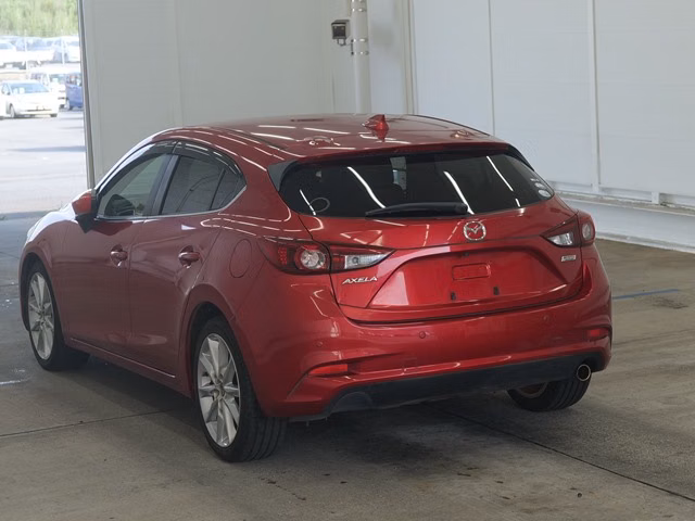 MAZDA AXELA