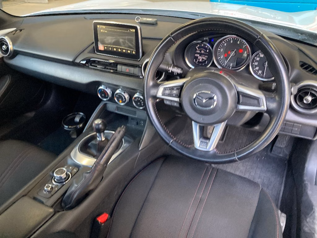 MAZDA MX-5