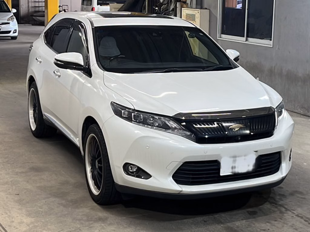 TOYOTA HARRIER