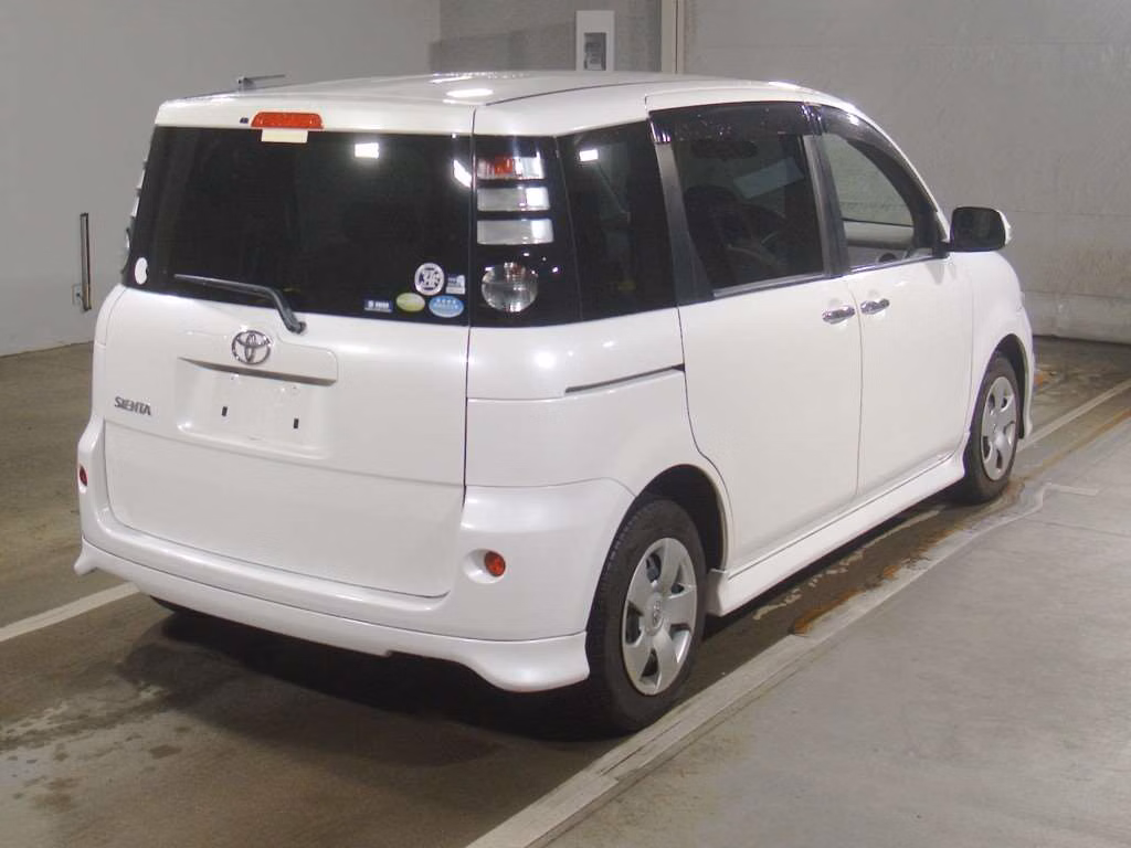 TOYOTA SIENTA
