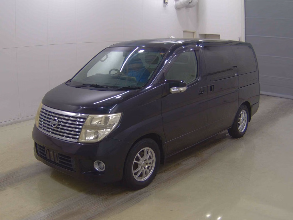 NISSAN ELGRAND
