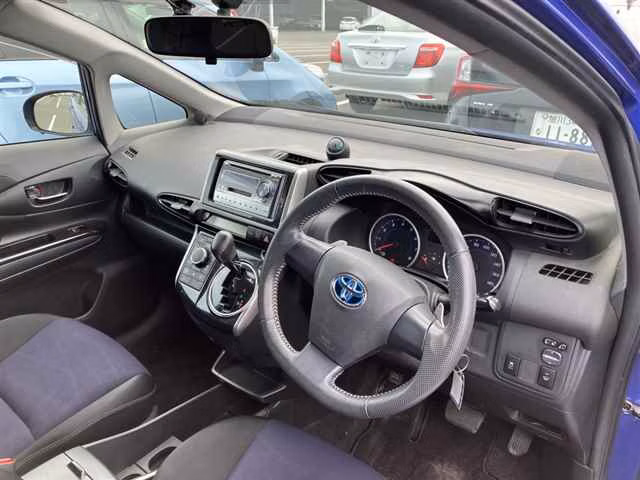 TOYOTA WISH