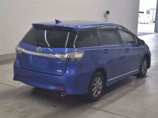 TOYOTA WISH