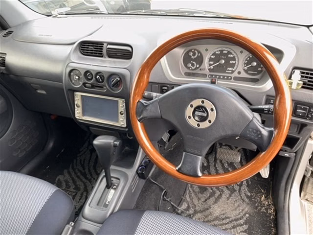DAIHATSU TERIOS KID