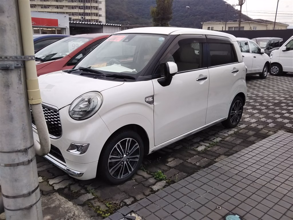 DAIHATSU CAST