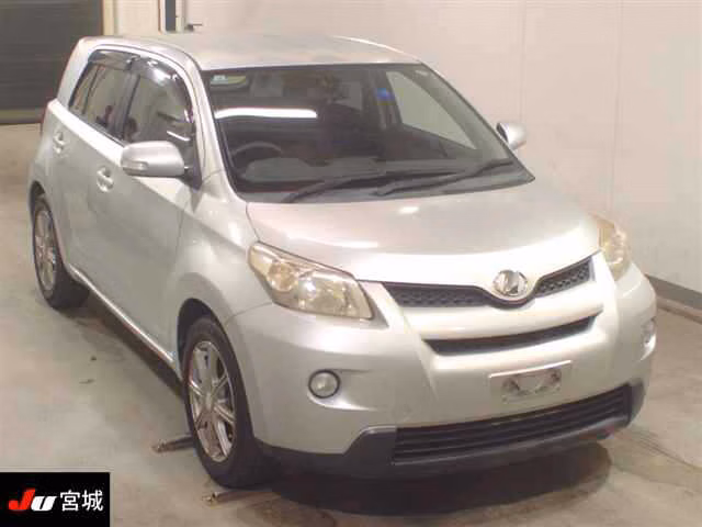 TOYOTA IST