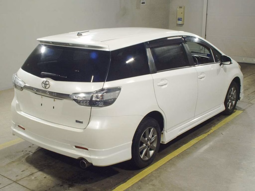 TOYOTA WISH