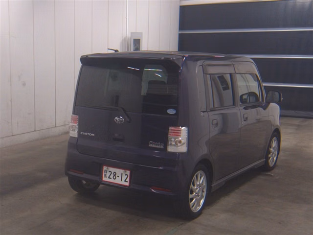 DAIHATSU MOVE CONTE