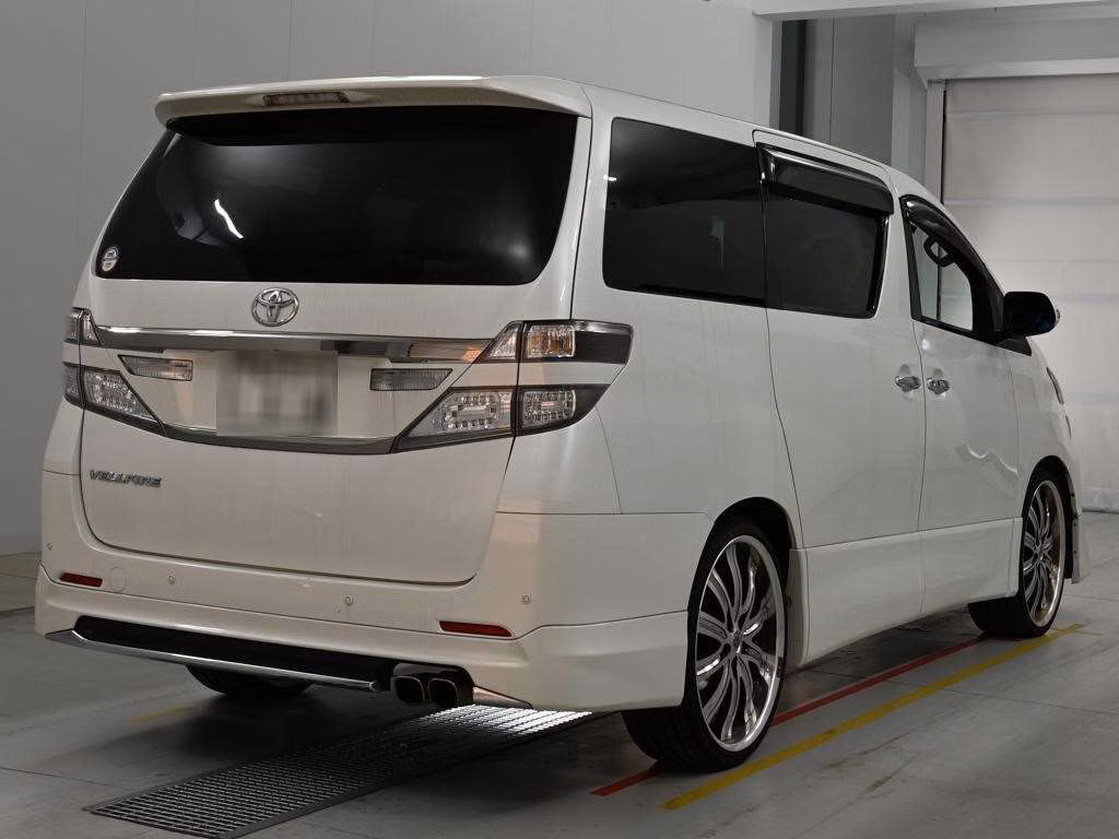 TOYOTA VELLFIRE