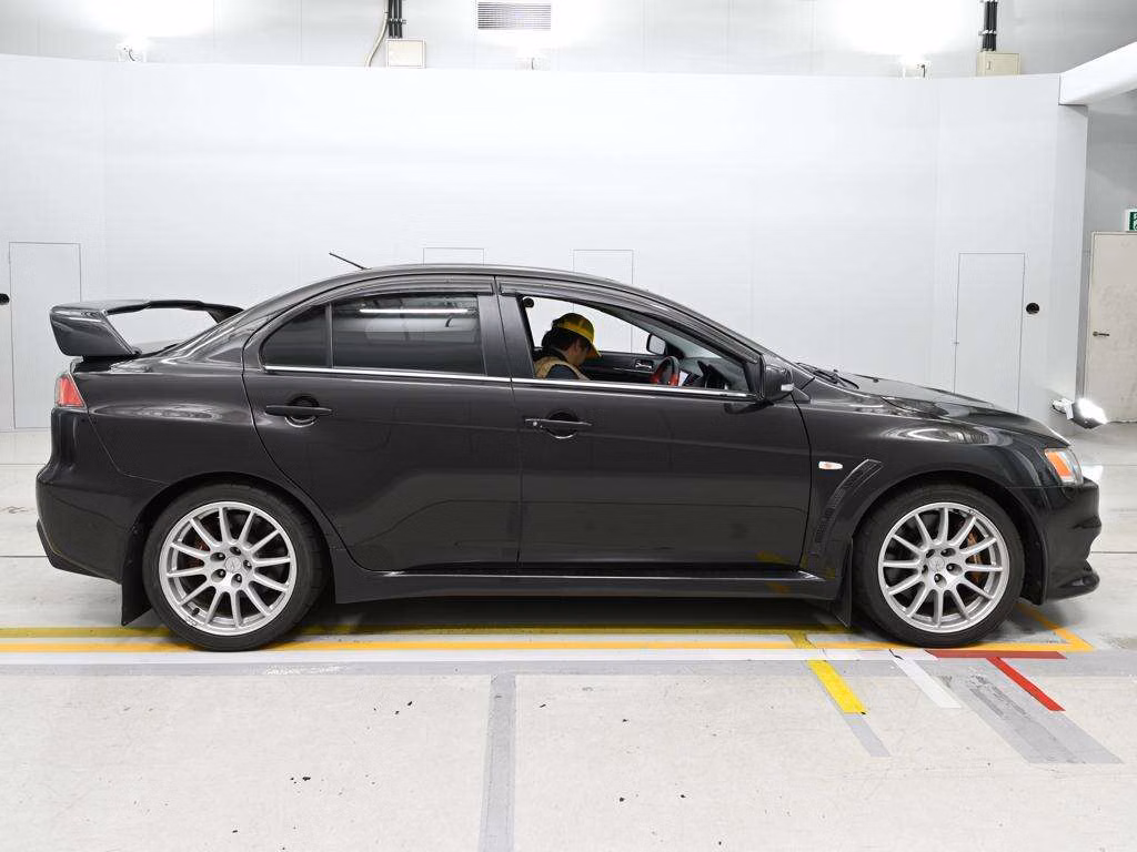 MITSUBISHI LANCER EVOLUTION