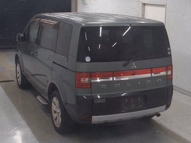 MITSUBISHI DELICA D:5