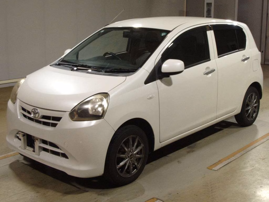 TOYOTA PIXIS EPOCH