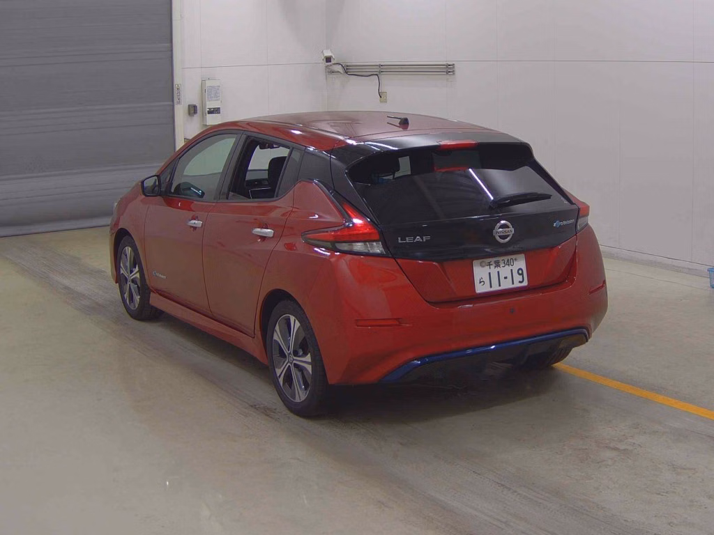 NISSAN LEAF