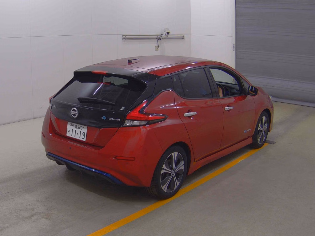 NISSAN LEAF