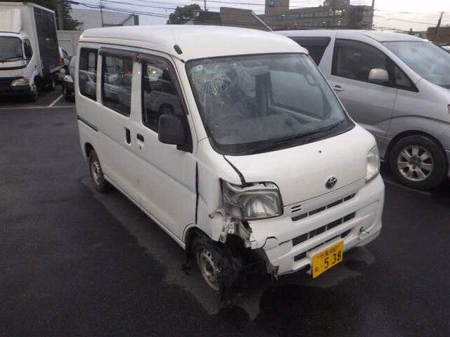 TOYOTA PIXIS VAN