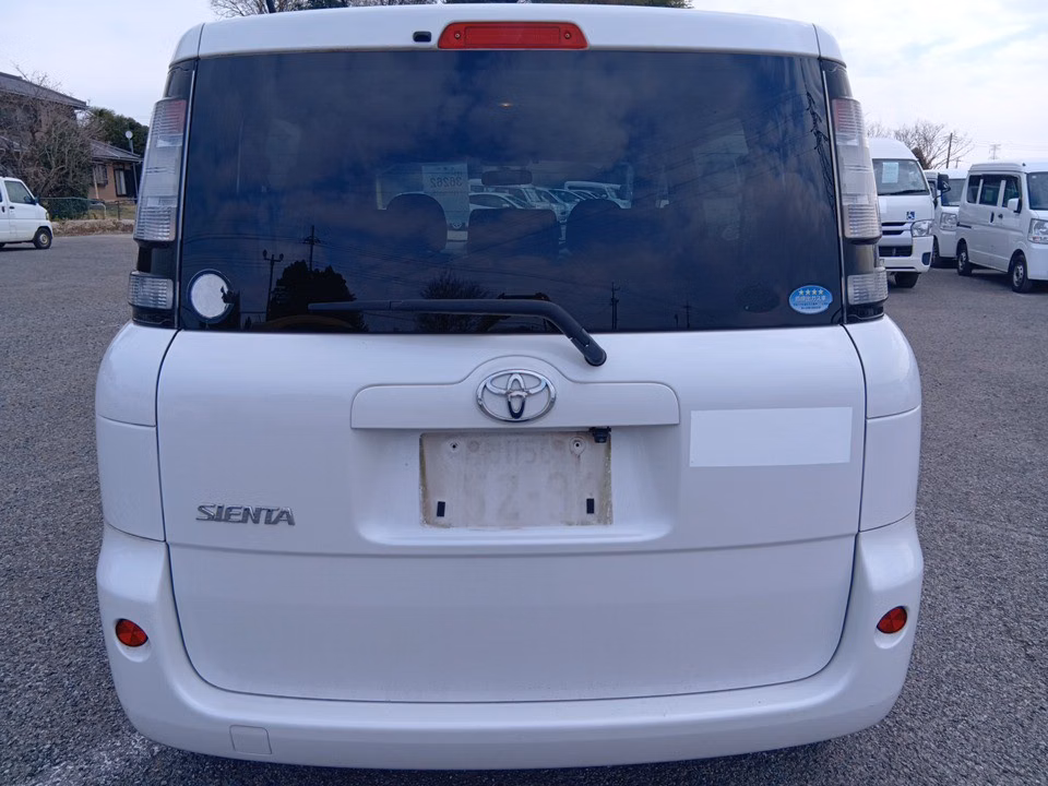 TOYOTA SIENTA