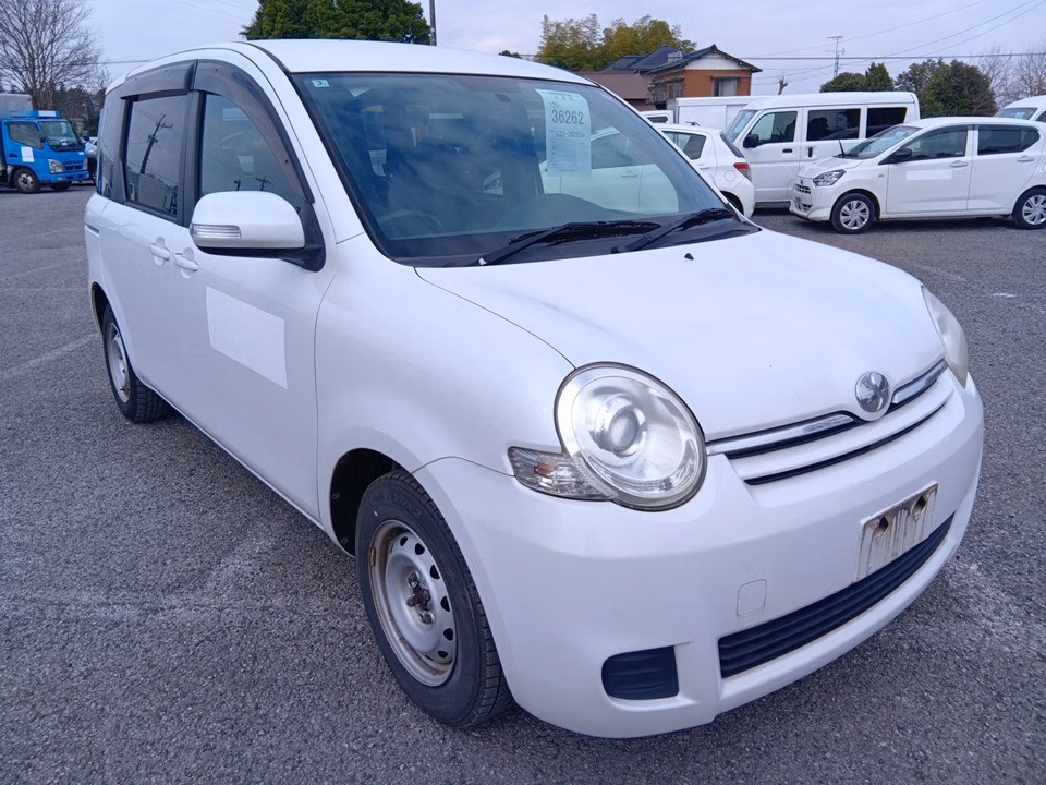 TOYOTA SIENTA