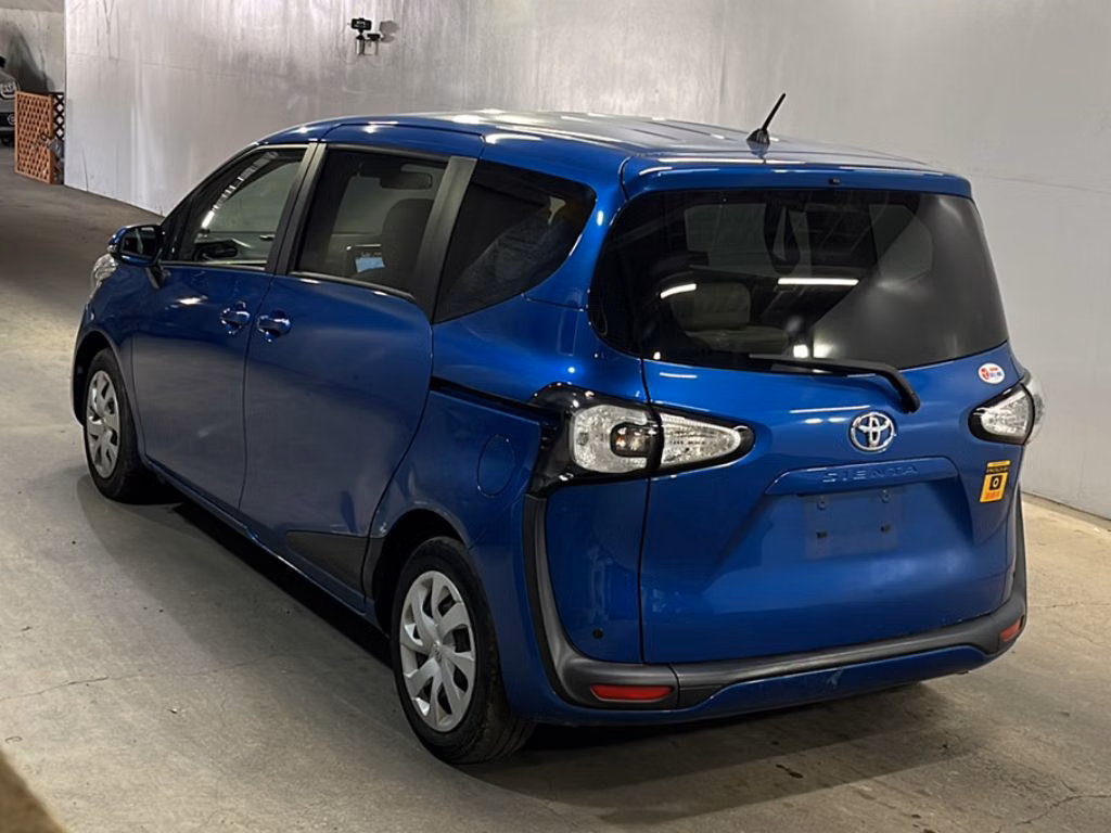 TOYOTA SIENTA