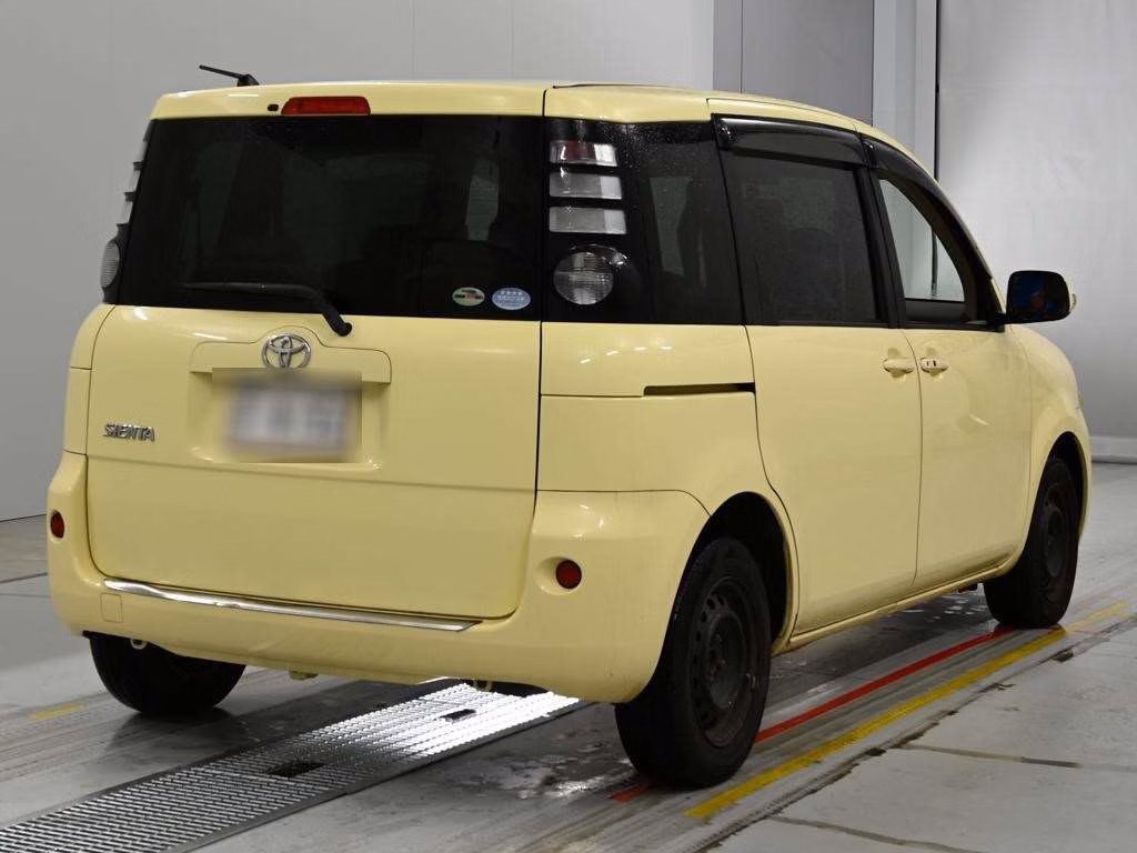 TOYOTA SIENTA