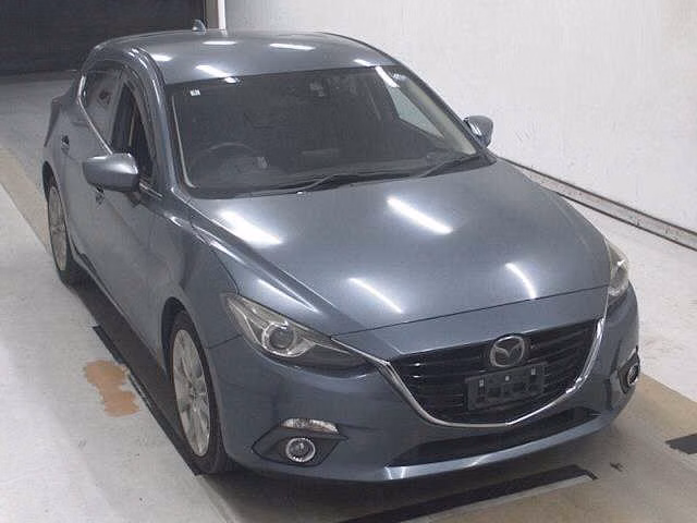 MAZDA AXELA