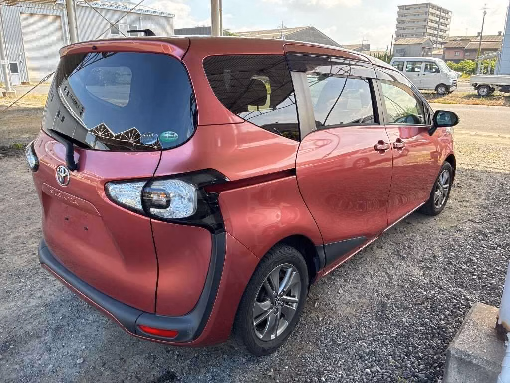 TOYOTA SIENTA