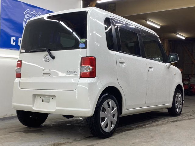 DAIHATSU MOVE CONTE