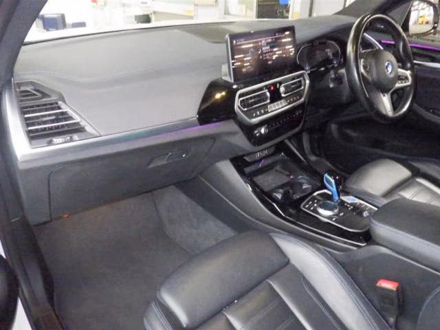 BMW IX3