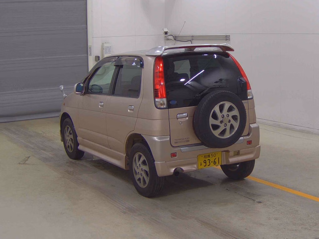 DAIHATSU TERIOS KID