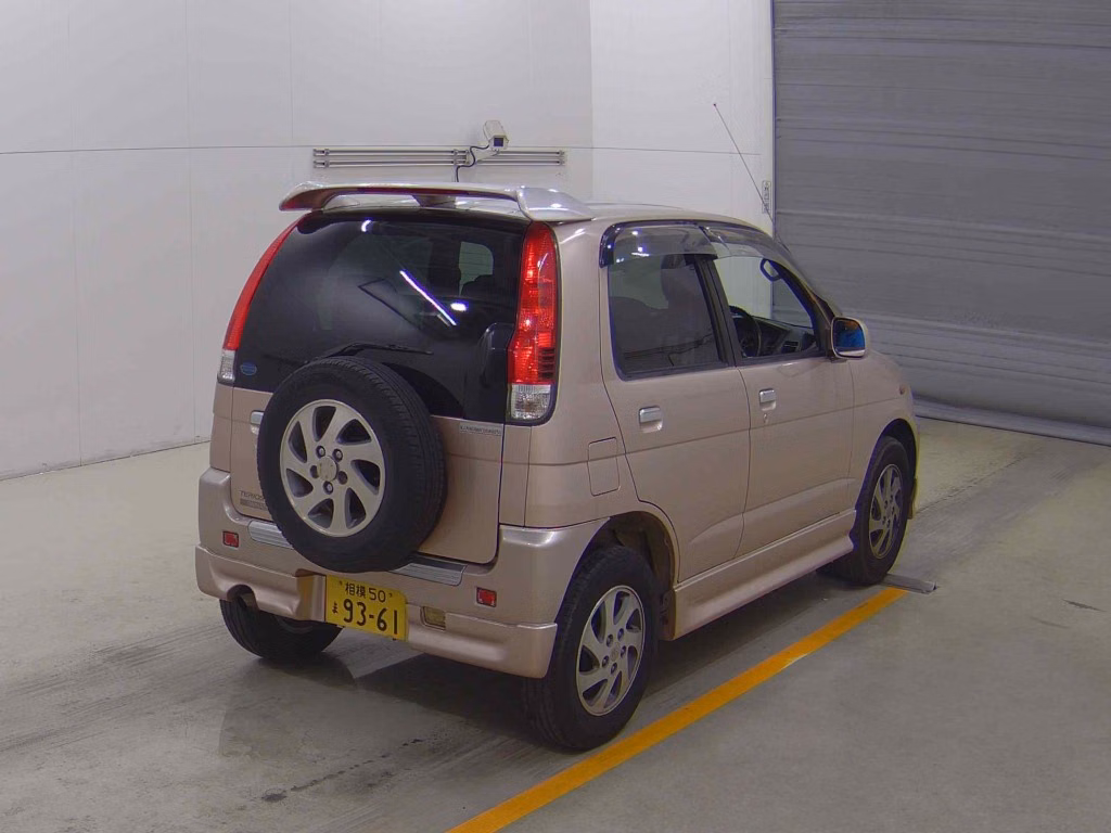 DAIHATSU TERIOS KID
