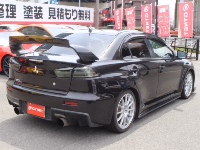 MITSUBISHI LANCER EVOLUTION