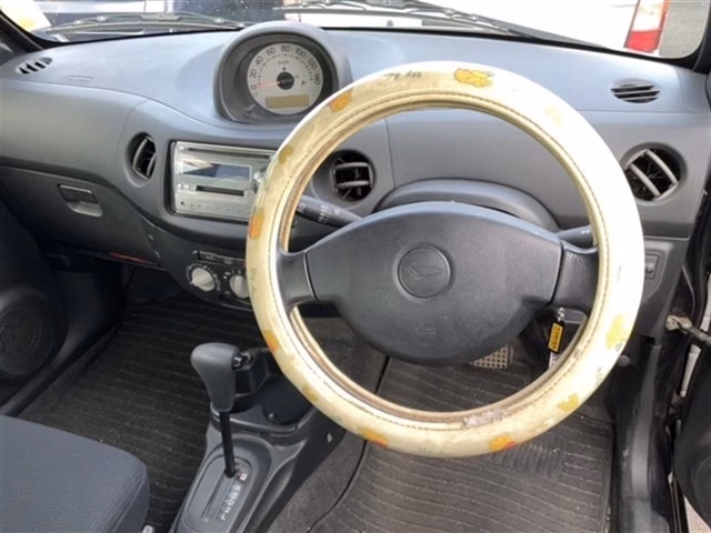 DAIHATSU ESSE