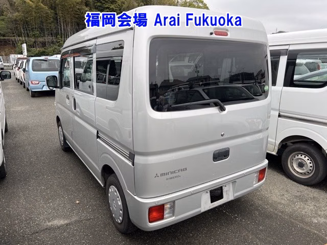 MITSUBISHI MINICAB