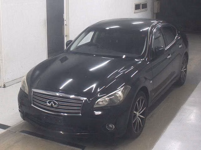 NISSAN FUGA
