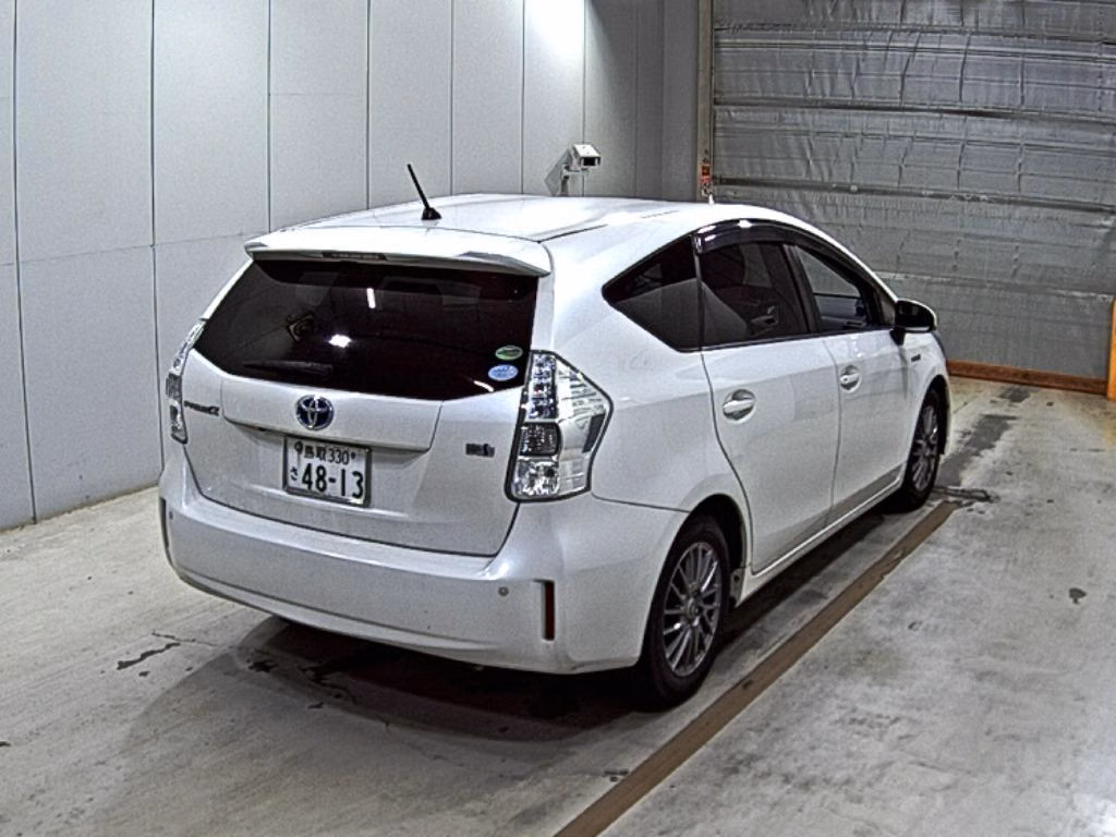TOYOTA PRIUS ALPHA