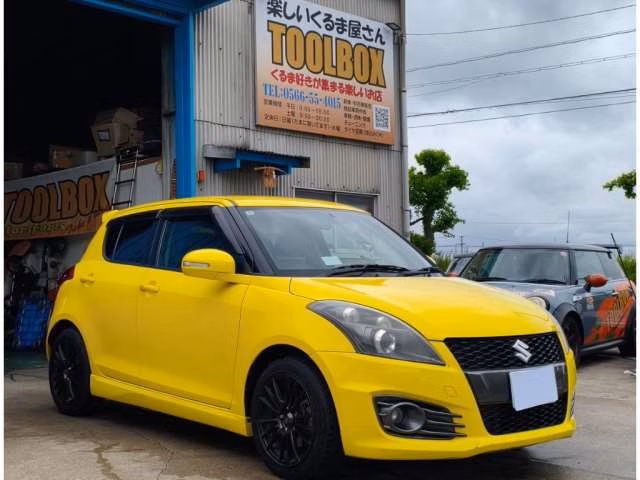 SUZUKI SWIFT