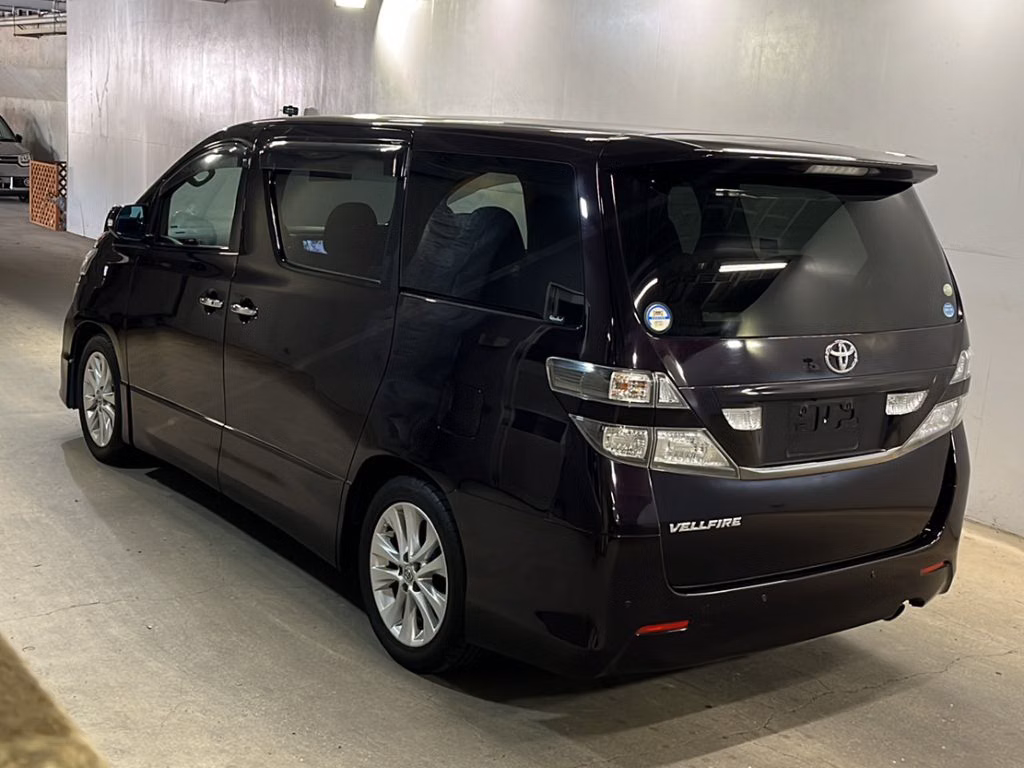 TOYOTA VELLFIRE